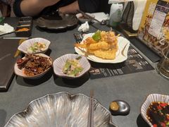 -铭牛烧肉·和牛海鲜自助(高新月牙湖店)