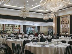 大堂-轩记海鲜餐厅·四十五年老字号·经典粤菜(西区彩虹店)
