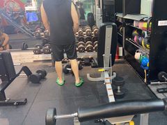 -乐刻运动健身(百安居洛克公园店)