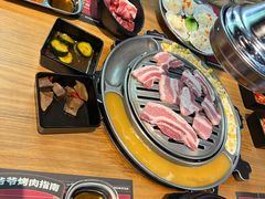 -青瓦炭韩潮烤肉(花园道店)