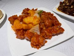 菠萝咕咾肉-弘雅饭店
