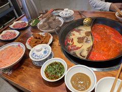 -憨铁匠火锅(红山6979店)