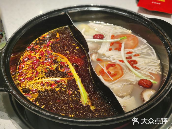 钢管厂五区小郡肝串串香(车公庙店)图片