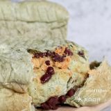 让面包也拥有了春天红豆蛋黄肉松陷谁能不爱！