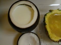 -志龙皇冠吃货椰子铺