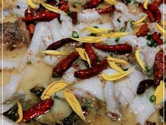 -江渔儿酸菜鱼·拔草餐厅(虎门君乐汇店)
