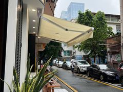 -CowCow其其·牛杂咖啡公司(六运店)