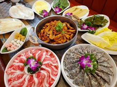 -鸡遇虾煲干锅火锅(小寨金莎店)