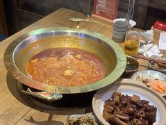 -野山舂·贵州现舂酸汤牛肉(东山店)