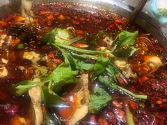 经典红锅-蛙一刀·麻椒鱼火锅(金仙桥店)