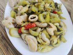 酸菜炒大肠-顺发饭店