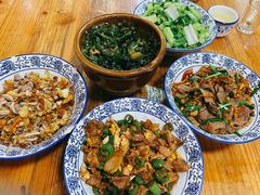 皮蛋擂辣椒-好呷八大碗(五羊店)