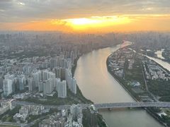-广州塔卢特斯法国旋转餐厅