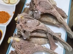-三江源美食城