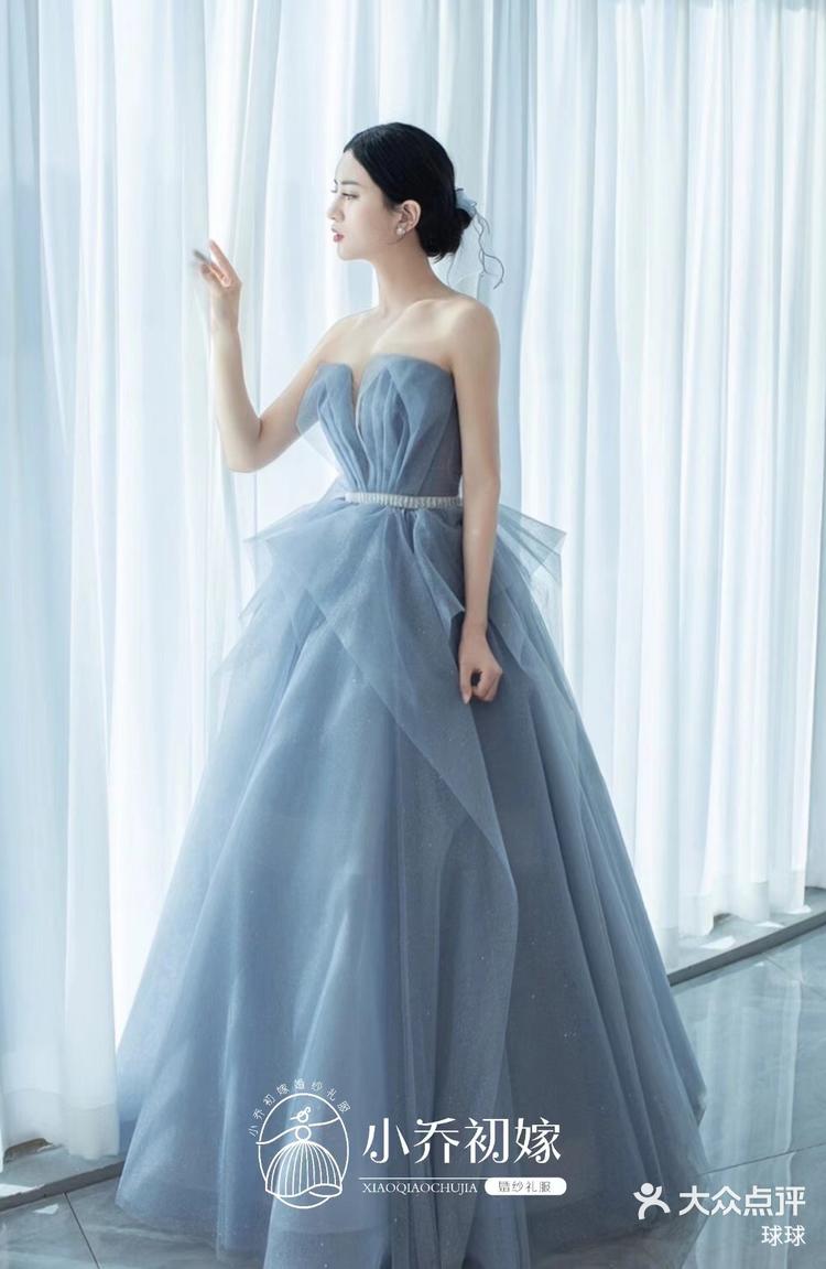 推荐蓝色星空抹胸礼服