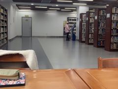 -中国地质大学图书馆