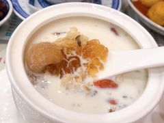 -广信牛奶甜品世家(台东店)