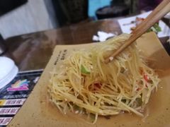-萨宁音登锡伯风味餐厅(一楼店)