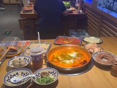 -洱火云南酸菜牛肉火锅(石景山当代商城店)