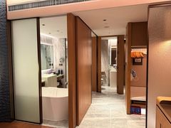 -深圳国际会展中心希尔顿酒店(前海华发冰雪世界店)