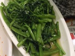 -新大咀港式茶餐厅(宝山万达店)