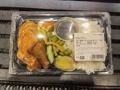 -七鲜超市(瑞虹天地太阳宫店)