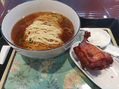 -百年老字号·观振兴蟹黄面·三虾面·苏式面(观前街富仁坊巷店)