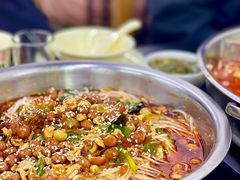 -周良天山牛杂城(天山路总店)