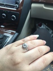 -威德钻石-克拉钻大本营(南京东路店)