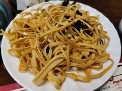 -超越炭火牛蛙火锅鸡(河东店)
