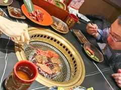 -山川小町·极番烧肉(新地假日广场店)