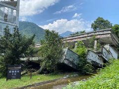 -四川汶川特大地震漩口中学遗址