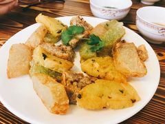 -正宗普宁豆干坊·洪记砂锅粥(红领巾路店)