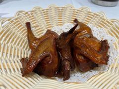 红烧石歧乳鸽-稻香酒家(天河城店)