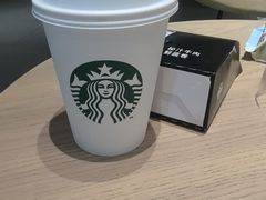 -星巴克臻选(南京金茂览秀城店)