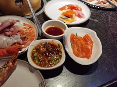 哈根达斯-钱小奴海鲜自助黑金店(杭州滨江龙湖店)