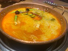 -洱火云南酸菜牛肉火锅(石景山当代商城店)