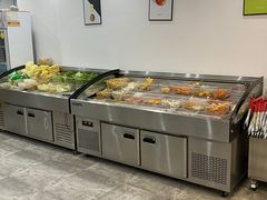 自助取餐区-锅神麻辣烫