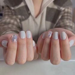 -纤纤玉手美甲美睫美容