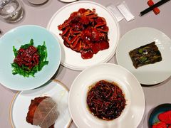 毛蟹炒年糕-屋里厢上海菜馆