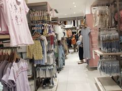 -优衣库(广州天河领展广场店)