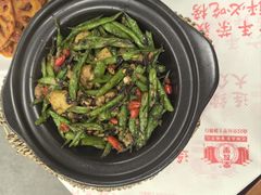 -堂瓦里·33年传统赣菜(第一街区店)