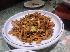 -米椰湘·辣椒炒肉