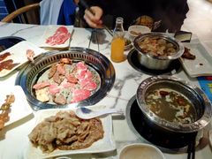 -欢乐时光烤肉火锅自助(龙岩新罗万达店)