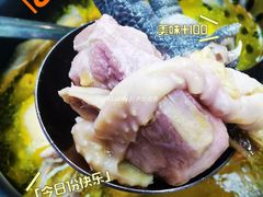 -云海肴·汽锅鸡·云南菜(天山百盛优客店)