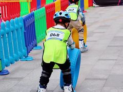 -阿布溜溜(同曦假日百货店)