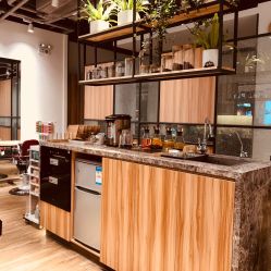 -Mentor Hair Salon
