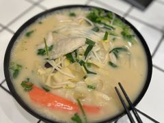 -肥汁米蘭香港米线(长宁来福士店)