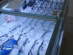 android_upload_pic-提一眼镜·蔡司·依视路(小寨店)