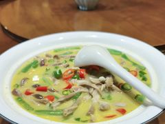 -东口码头·烧鸽子·鱼头泡饼·地方菜(金鹰悦城店)